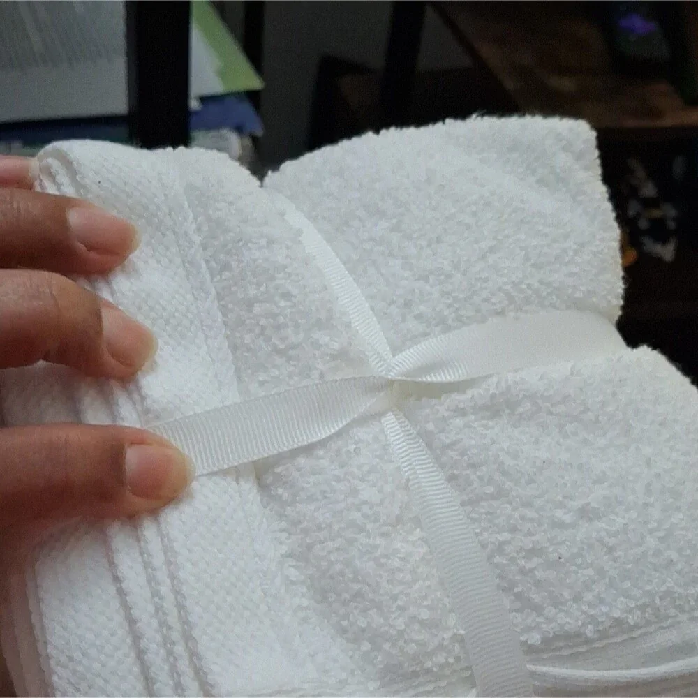 Room Essentials 8 Pack White 100% Cotton Washcloths 12x12 Antimicrobial